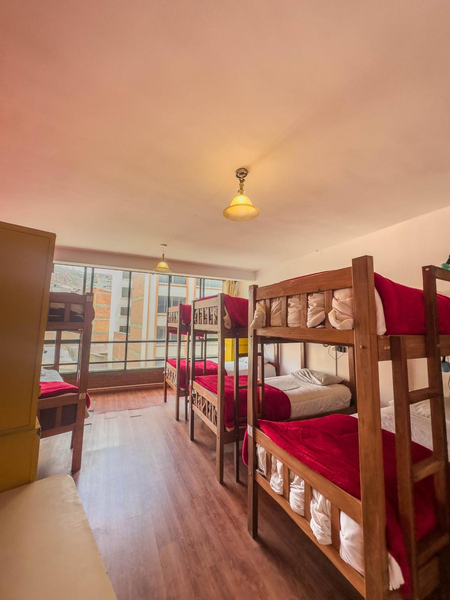 Lobo Hostel La Paz Ngoại thất bức ảnh