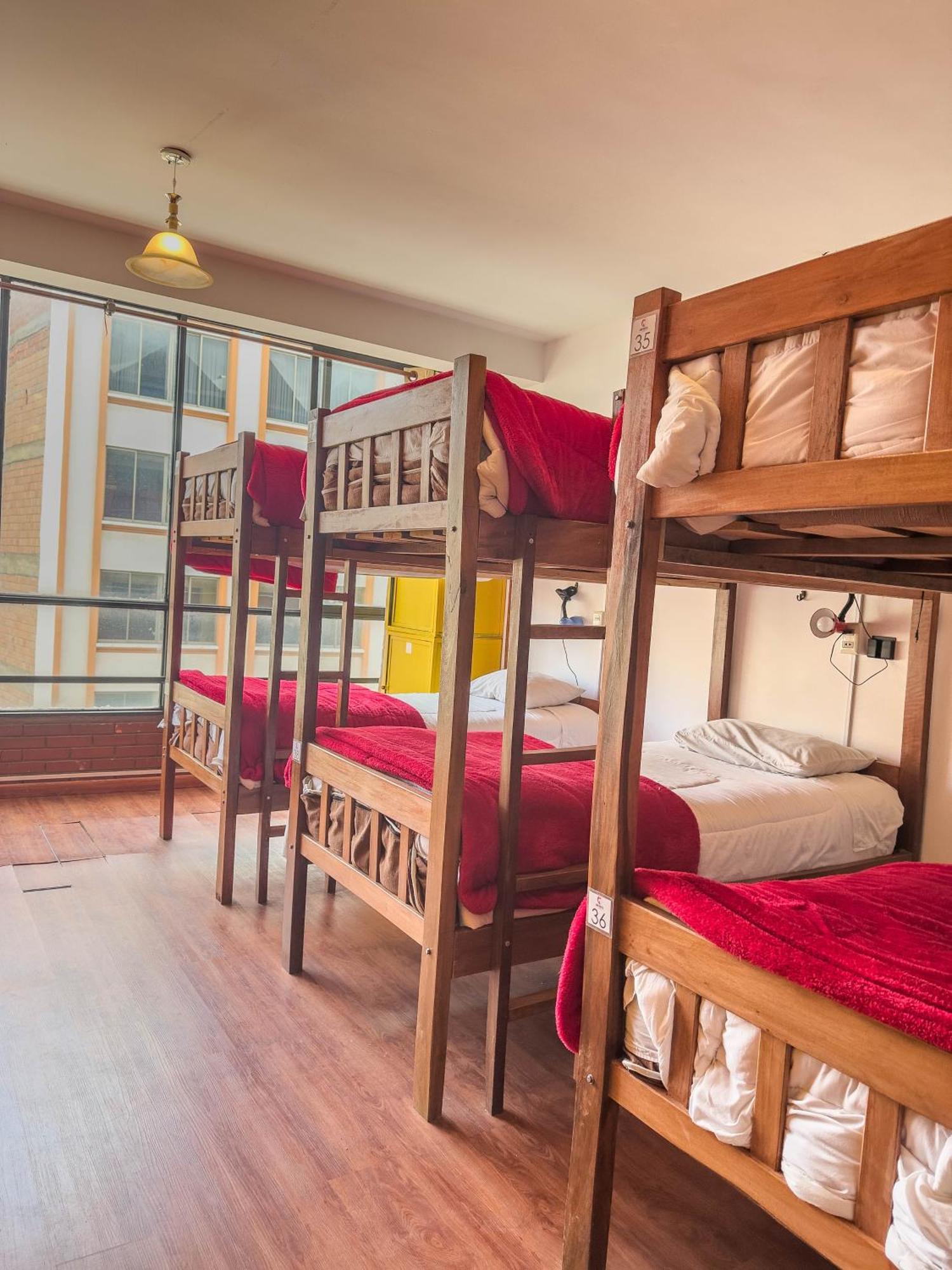 Lobo Hostel La Paz Ngoại thất bức ảnh